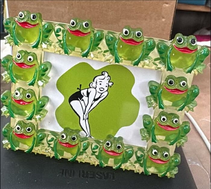83 Weird And Wonderful Thrift Finds That Prove You Never Know What Might Be Waiting On The Next Shelf