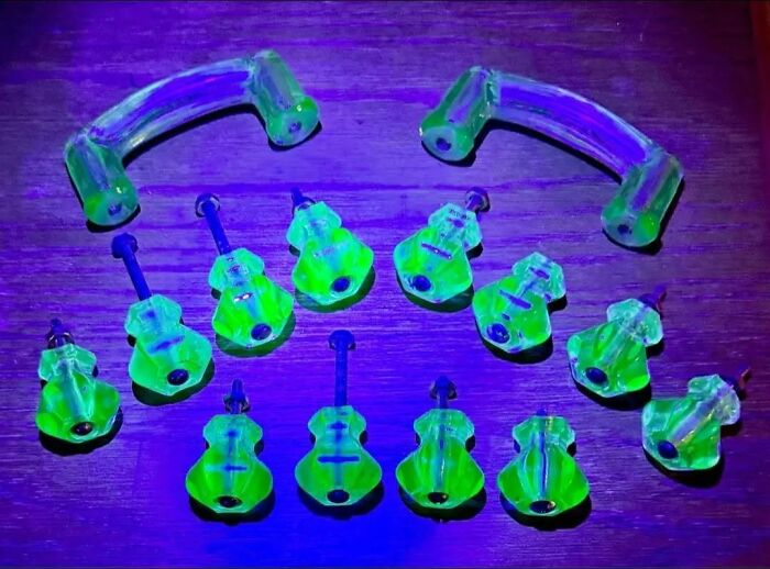 83 Weird And Wonderful Thrift Finds That Prove You Never Know What Might Be Waiting On The Next Shelf