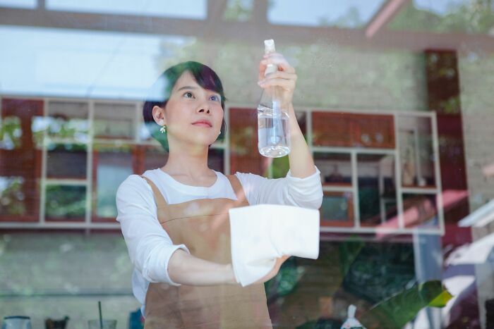 48 Airbnb Stories That Might Make You Very Glad You’re Not The Host 48 Airbnb Stories That Might Make You Very Glad You’re Not The Host