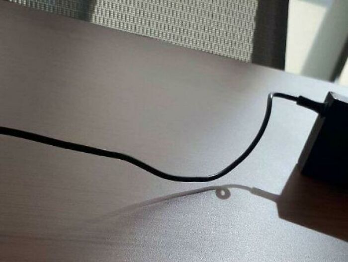 90 Strange Photos That Might Convince You Somebody Forgot To Install Reality&rsquo;s Latest Software Update