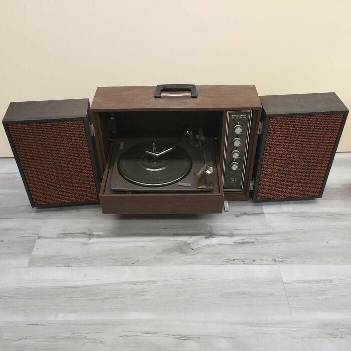 72 Retro Gadgets That Make It Seem Like Yesterday’s Technology Was Absolute Art 72 Retro Gadgets That Make It Seem Like Yesterday’s Technology Was Absolute Art