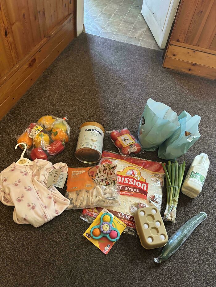 72 People Show How Much Groceries Cost In 2026 Where They Live And It’s Pretty Bad (New Pics) 72 People Show How Much Groceries Cost In 2026 Where They Live And It’s Pretty Bad (New Pics)