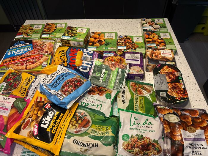 72 People Show How Much Groceries Cost In 2026 Where They Live And It’s Pretty Bad (New Pics) 72 People Show How Much Groceries Cost In 2026 Where They Live And It’s Pretty Bad (New Pics)