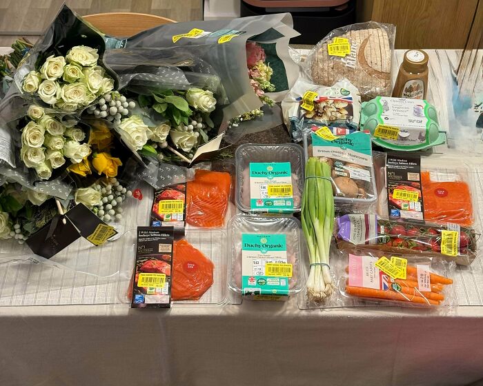 72 People Show How Much Groceries Cost In 2026 Where They Live And It’s Pretty Bad (New Pics) 72 People Show How Much Groceries Cost In 2026 Where They Live And It’s Pretty Bad (New Pics)