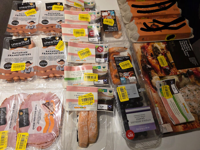 72 People Show How Much Groceries Cost In 2026 Where They Live And It’s Pretty Bad (New Pics) 72 People Show How Much Groceries Cost In 2026 Where They Live And It’s Pretty Bad (New Pics)