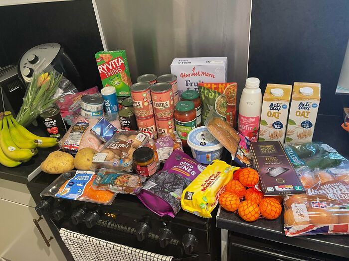 72 People Show How Much Groceries Cost In 2026 Where They Live And It’s Pretty Bad (New Pics) 72 People Show How Much Groceries Cost In 2026 Where They Live And It’s Pretty Bad (New Pics)