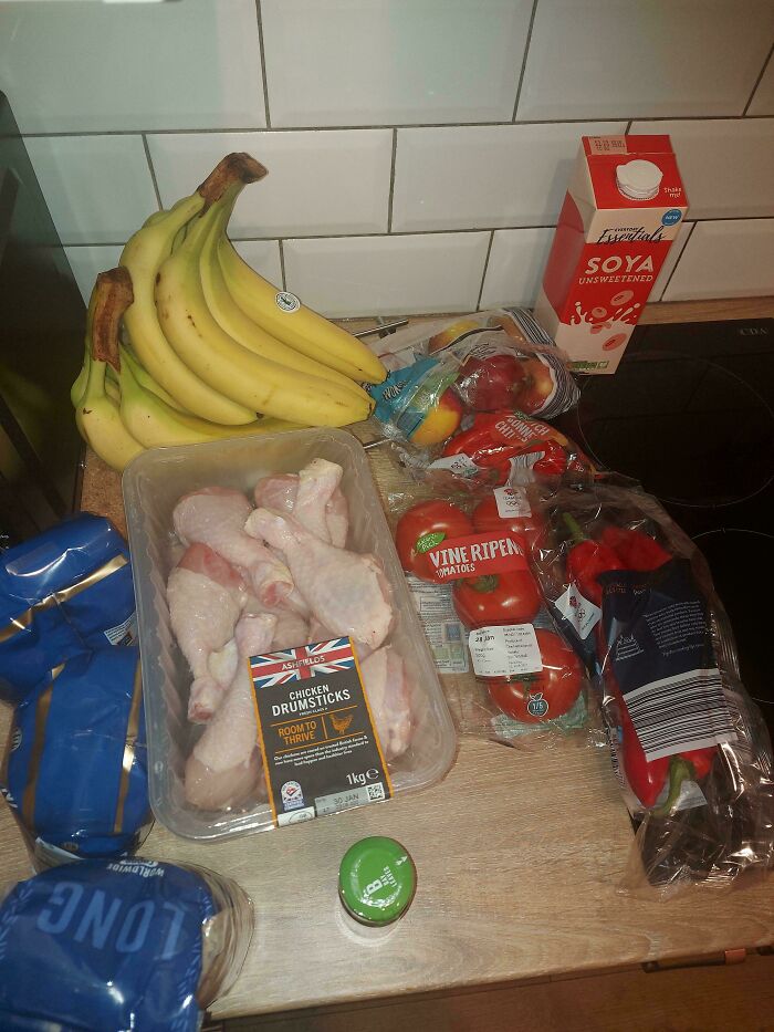 72 People Show How Much Groceries Cost In 2026 Where They Live And It’s Pretty Bad (New Pics) 72 People Show How Much Groceries Cost In 2026 Where They Live And It’s Pretty Bad (New Pics)