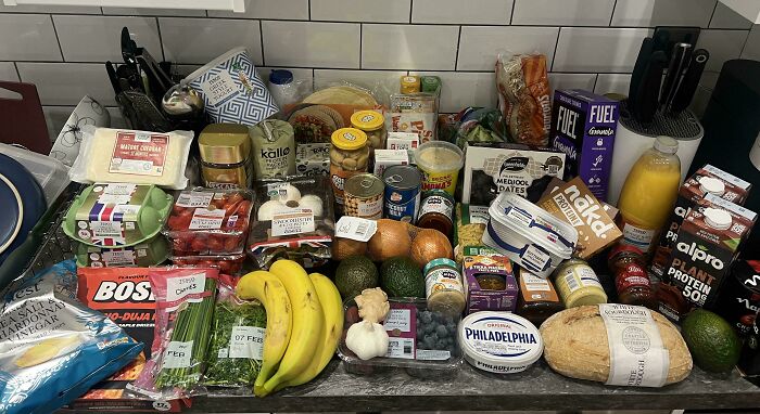 72 People Show How Much Groceries Cost In 2026 Where They Live And It’s Pretty Bad (New Pics) 72 People Show How Much Groceries Cost In 2026 Where They Live And It’s Pretty Bad (New Pics)