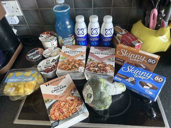 72 People Show How Much Groceries Cost In 2026 Where They Live And It’s Pretty Bad (New Pics) 72 People Show How Much Groceries Cost In 2026 Where They Live And It’s Pretty Bad (New Pics)