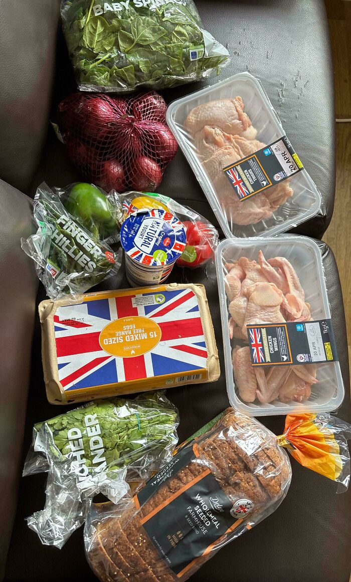 72 People Show How Much Groceries Cost In 2026 Where They Live And It’s Pretty Bad (New Pics) 72 People Show How Much Groceries Cost In 2026 Where They Live And It’s Pretty Bad (New Pics)