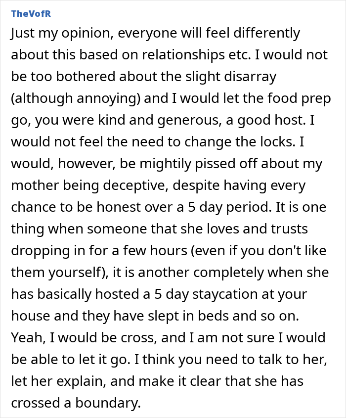 Mom Lies To Daughter About Who Is Actually Staying In Her House While She’s Away Mom Lies To Daughter About Who Is Actually Staying In Her House While She’s Away