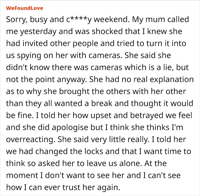 Mom Lies To Daughter About Who Is Actually Staying In Her House While She’s Away Mom Lies To Daughter About Who Is Actually Staying In Her House While She’s Away