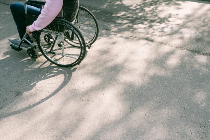 Amputee Makes Entitled Mom Regret Accusing Them Of Faking And Demanding Their Wheelchair Amputee Makes Entitled Mom Regret Accusing Them Of Faking And Demanding Their Wheelchair
