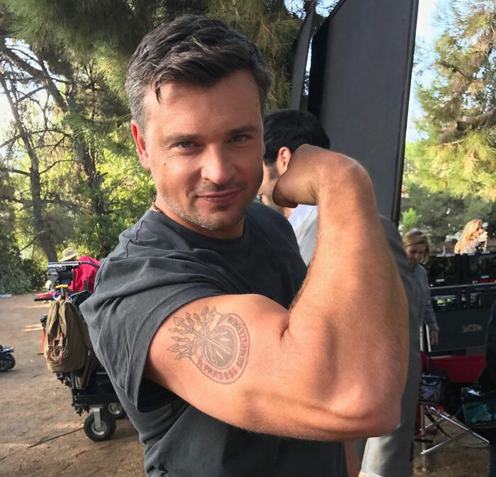 TV Star Breaks Silence On Social Media Frenzy After He Accidentally Exposed Himself To Fans TV Star Breaks Silence On Social Media Frenzy After He Accidentally Exposed Himself To Fans