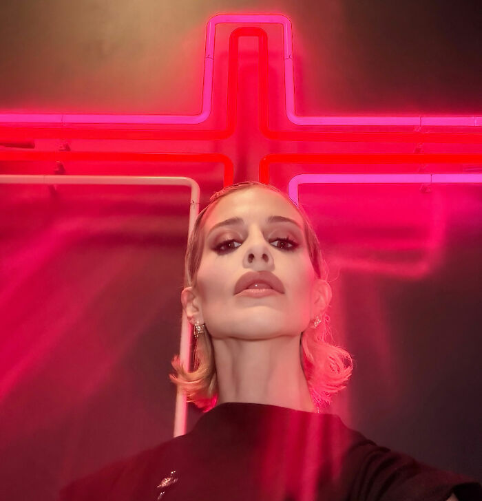 Kelly Osbourne Reveals Details Of Striking 28-Lb Weight Gain And Addresses Plastic Surgery Claims Kelly Osbourne Reveals Details Of Striking 28-Lb Weight Gain And Addresses Plastic Surgery Claims