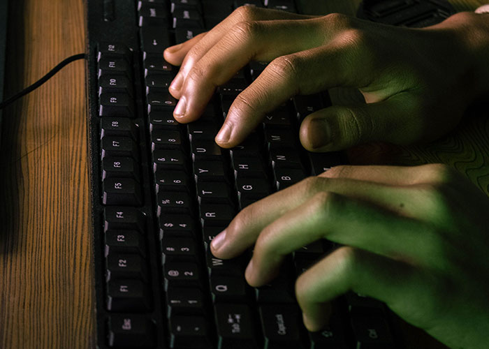 67 Strange Online Mysteries That Pulled People In So Deep They Forgot About Real Life 67 Strange Online Mysteries That Pulled People In So Deep They Forgot About Real Life