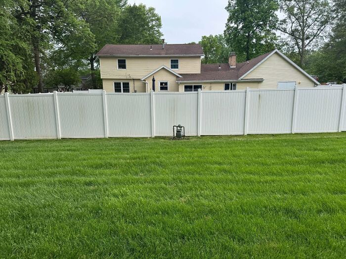 65 Infuriating Neighbors That Might Make You Want To Move In The Middle Of The Woods On A Different Planet 65 Infuriating Neighbors That Might Make You Want To Move In The Middle Of The Woods On A Different Planet