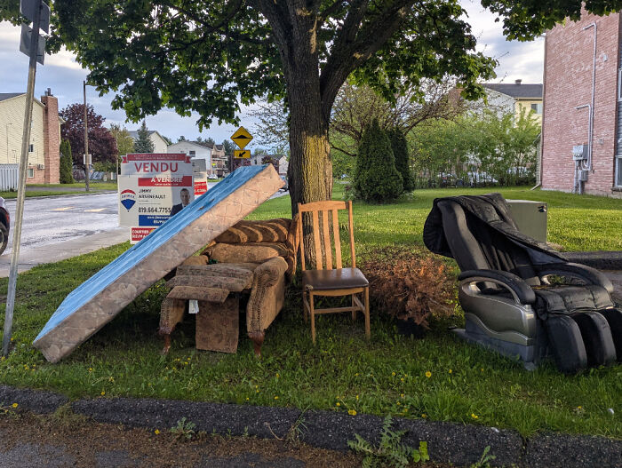 65 Infuriating Neighbors That Might Make You Want To Move In The Middle Of The Woods On A Different Planet 65 Infuriating Neighbors That Might Make You Want To Move In The Middle Of The Woods On A Different Planet
