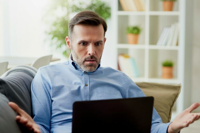 65 “Bonuses” That Prove Bosses And Management Are Out Of Touch With Reality 65 “Bonuses” That Prove Bosses And Management Are Out Of Touch With Reality