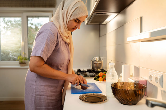 Man’s Dislike For Wife’s Cultural Cuisine Comes To Light, Changes Their Relationship Dynamic Man’s Dislike For Wife’s Cultural Cuisine Comes To Light, Changes Their Relationship Dynamic