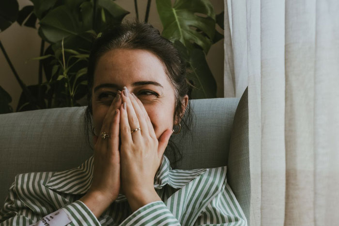 Husband Pulls Wife’s Pants Down As A Joke, Then Refuses To Promise He Won’t Do It Again Husband Pulls Wife’s Pants Down As A Joke, Then Refuses To Promise He Won’t Do It Again