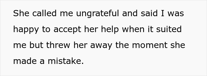 Aunt Leaves 8YO Niece Alone At School, Sends Sis A Payment Request For Past Favors After Getting Banned Aunt Leaves 8YO Niece Alone At School, Sends Sis A Payment Request For Past Favors After Getting Banned