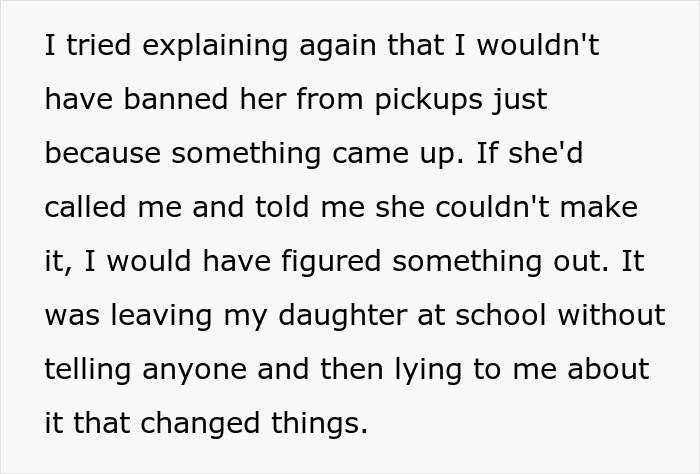 Aunt Leaves 8YO Niece Alone At School, Sends Sis A Payment Request For Past Favors After Getting Banned Aunt Leaves 8YO Niece Alone At School, Sends Sis A Payment Request For Past Favors After Getting Banned