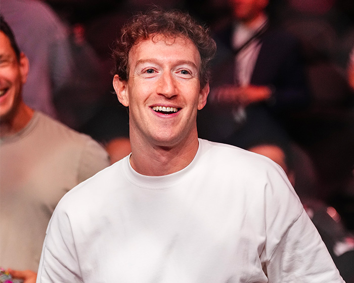 Mark Zuckerberg’s Bizarre Behavior While “Pretending” To Enjoy Guinness Sparks Online Firestorm Mark Zuckerberg’s Bizarre Behavior While “Pretending” To Enjoy Guinness Sparks Online Firestorm