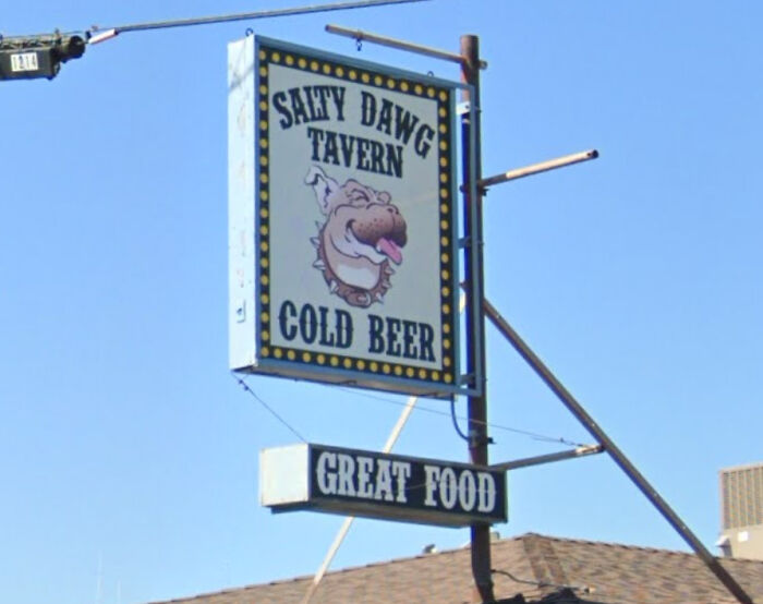 “New Level Of Entitlement”: California Bar Publicly Shames Customers Over Tip, But It Massively Backfires