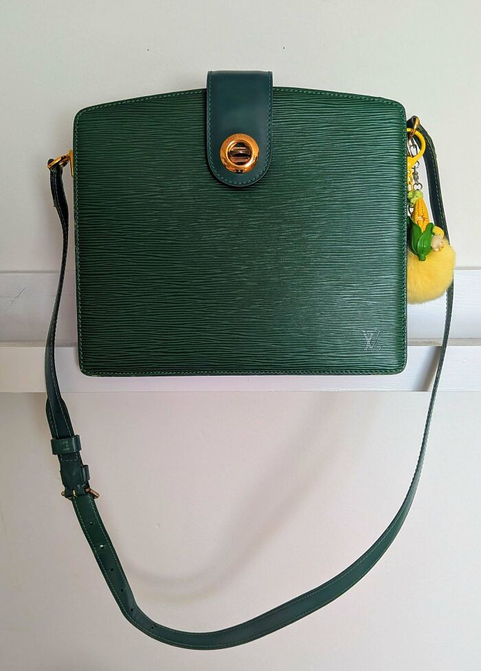 64 Old Products That Refuse To Give Up Even After Decades Of Daily Use (New Pics) 64 Old Products That Refuse To Give Up Even After Decades Of Daily Use (New Pics)