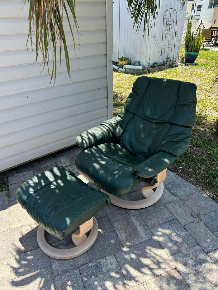 64 Old Products That Refuse To Give Up Even After Decades Of Daily Use (New Pics) 64 Old Products That Refuse To Give Up Even After Decades Of Daily Use (New Pics)