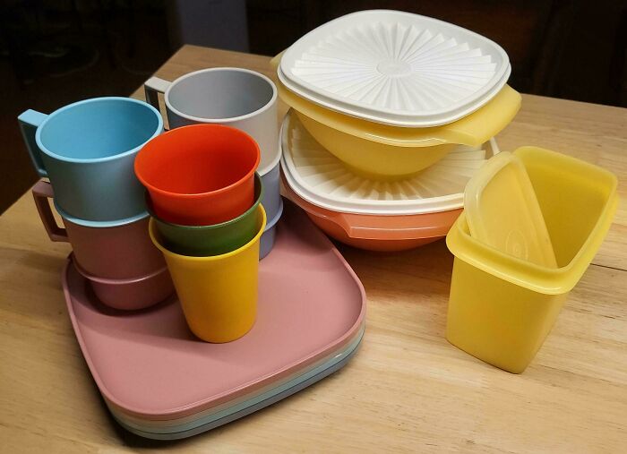 64 Old Products That Refuse To Give Up Even After Decades Of Daily Use (New Pics) 64 Old Products That Refuse To Give Up Even After Decades Of Daily Use (New Pics)