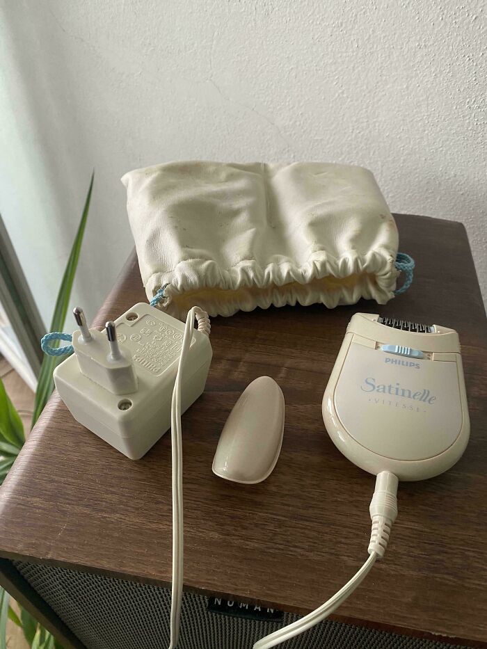 64 Old Products That Refuse To Give Up Even After Decades Of Daily Use (New Pics) 64 Old Products That Refuse To Give Up Even After Decades Of Daily Use (New Pics)