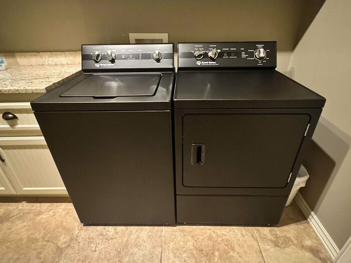 64 Old Products That Refuse To Give Up Even After Decades Of Daily Use (New Pics) 64 Old Products That Refuse To Give Up Even After Decades Of Daily Use (New Pics)