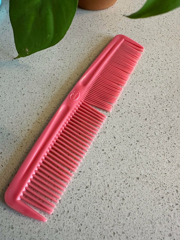 64 Old Products That Refuse To Give Up Even After Decades Of Daily Use (New Pics) 64 Old Products That Refuse To Give Up Even After Decades Of Daily Use (New Pics)