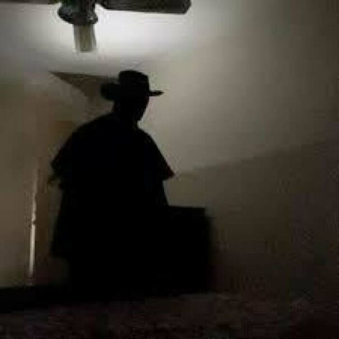 65 Creepy Photos And Stories That People Still Don’t Have A Good Explanation For 65 Creepy Photos And Stories That People Still Don’t Have A Good Explanation For