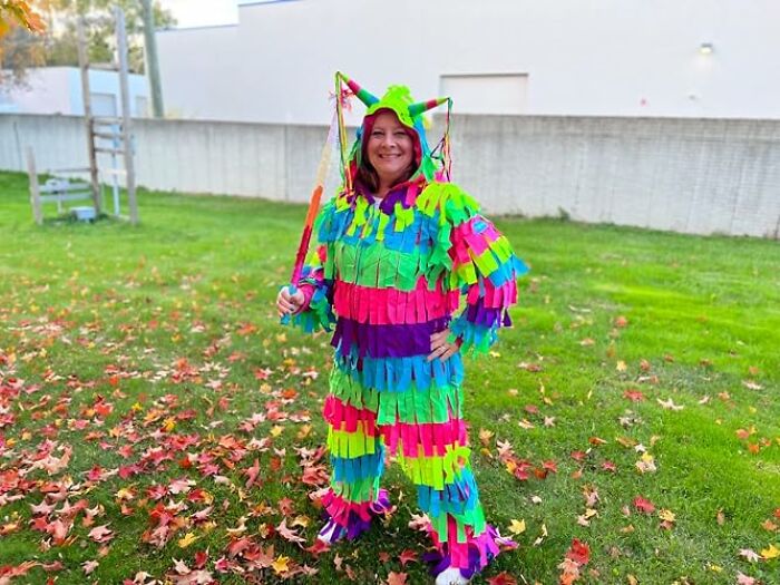 25 Low-Effort Halloween Costumes That Could Still Secure A Win At The Costume Contest