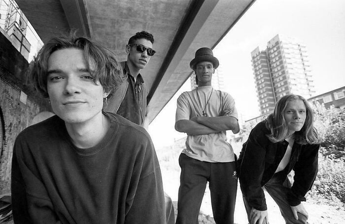 61 Posts That Prove The ’90s Really Were A Completely Different World Compared To Today (New Pics) 61 Posts That Prove The ’90s Really Were A Completely Different World Compared To Today (New Pics)