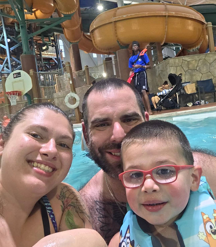 Mom Stabs Family In Fatal Attack At Popular Family Resort, Stepmom Now Reveals The Warning Sign No One Caught