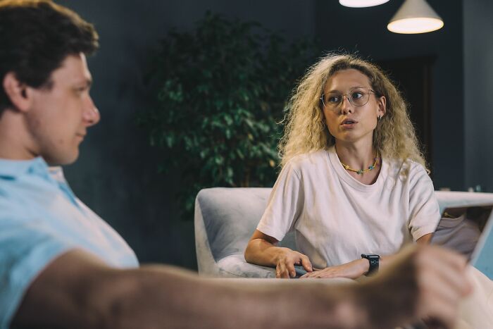 43 Microaggressions Women Hear So Often That They’ve Stopped Being Surprised, But Never Stopped Noticing 43 Microaggressions Women Hear So Often That They’ve Stopped Being Surprised, But Never Stopped Noticing