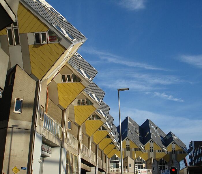 “Looks Almost Alive”: 72 Strange Buildings That Prove Architects Don’t Always Play By The Rules “Looks Almost Alive”: 72 Strange Buildings That Prove Architects Don’t Always Play By The Rules