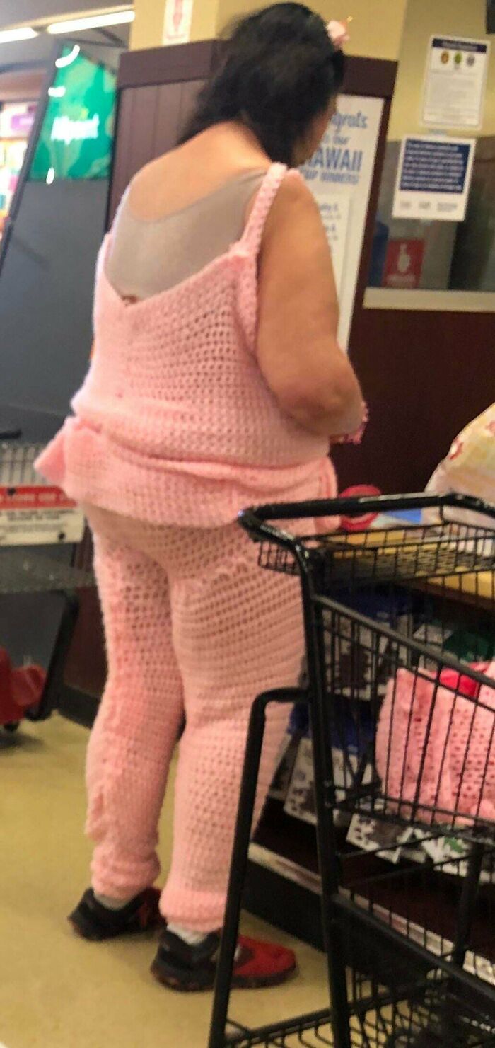 Walmart Is Its Own Little Ecosystem And These 70 Local Residents Are Truly Bizarre Specimens Walmart Is Its Own Little Ecosystem And These 70 Local Residents Are Truly Bizarre Specimens
