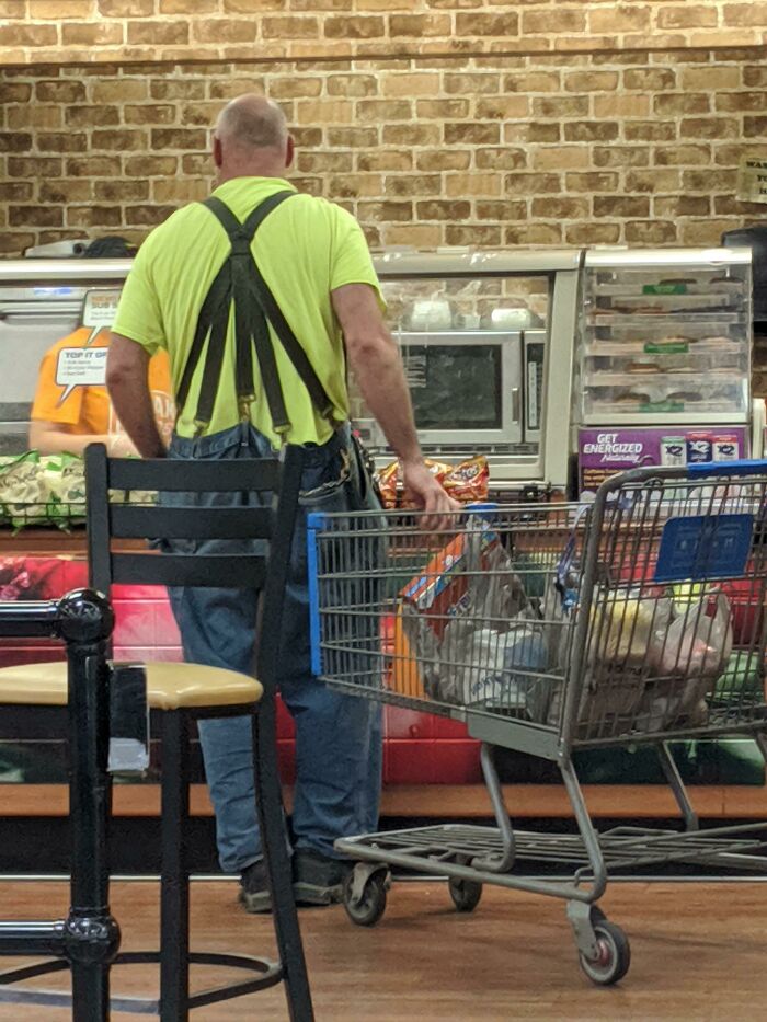 Walmart Is Its Own Little Ecosystem And These 70 Local Residents Are Truly Bizarre Specimens Walmart Is Its Own Little Ecosystem And These 70 Local Residents Are Truly Bizarre Specimens