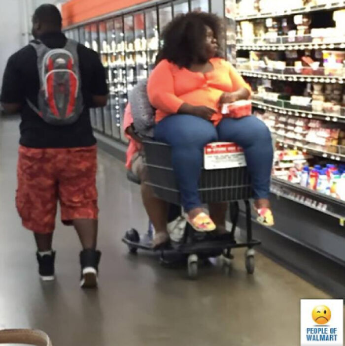 Walmart Is Its Own Little Ecosystem And These 70 Local Residents Are Truly Bizarre Specimens Walmart Is Its Own Little Ecosystem And These 70 Local Residents Are Truly Bizarre Specimens