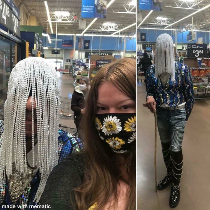 Walmart Is Its Own Little Ecosystem And These 70 Local Residents Are Truly Bizarre Specimens Walmart Is Its Own Little Ecosystem And These 70 Local Residents Are Truly Bizarre Specimens