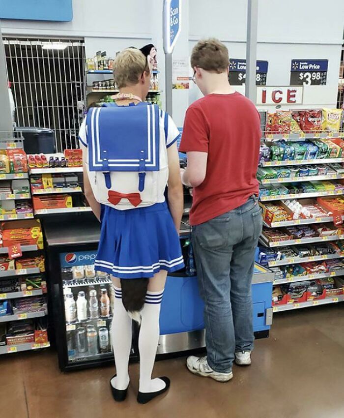 Walmart Is Its Own Little Ecosystem And These 70 Local Residents Are Truly Bizarre Specimens Walmart Is Its Own Little Ecosystem And These 70 Local Residents Are Truly Bizarre Specimens
