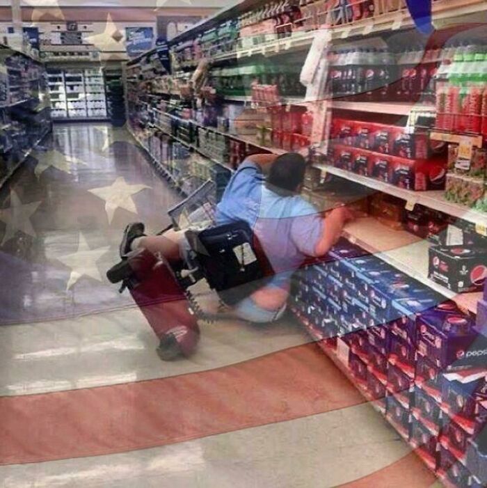 Walmart Is Its Own Little Ecosystem And These 70 Local Residents Are Truly Bizarre Specimens Walmart Is Its Own Little Ecosystem And These 70 Local Residents Are Truly Bizarre Specimens