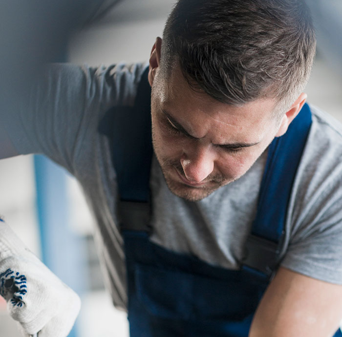 60 Disgusting Or Dangerous Jobs People Can’t Walk Away From Because Of How Well They Pay
