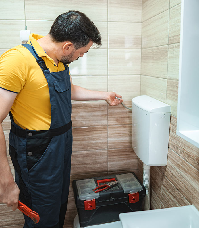 60 Disgusting Or Dangerous Jobs People Can’t Walk Away From Because Of How Well They Pay