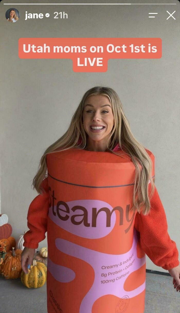 People In This Online Group Are Calling Out Cringey And Out-Of-Touch Influencers And Here Are 68 Of The Worst